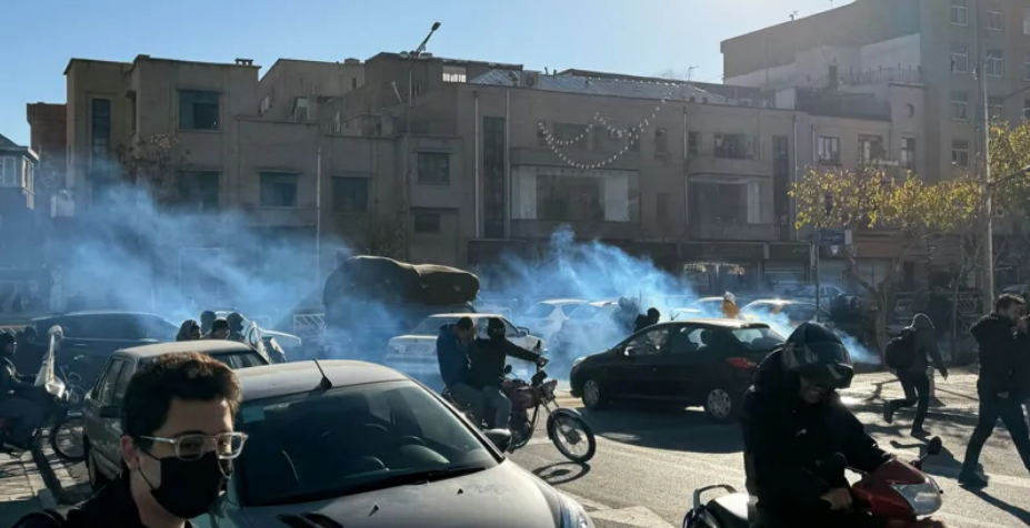 Iran in Total Chaos: Protests, Economic Collapse and a Regime Under Siege Iran chaos